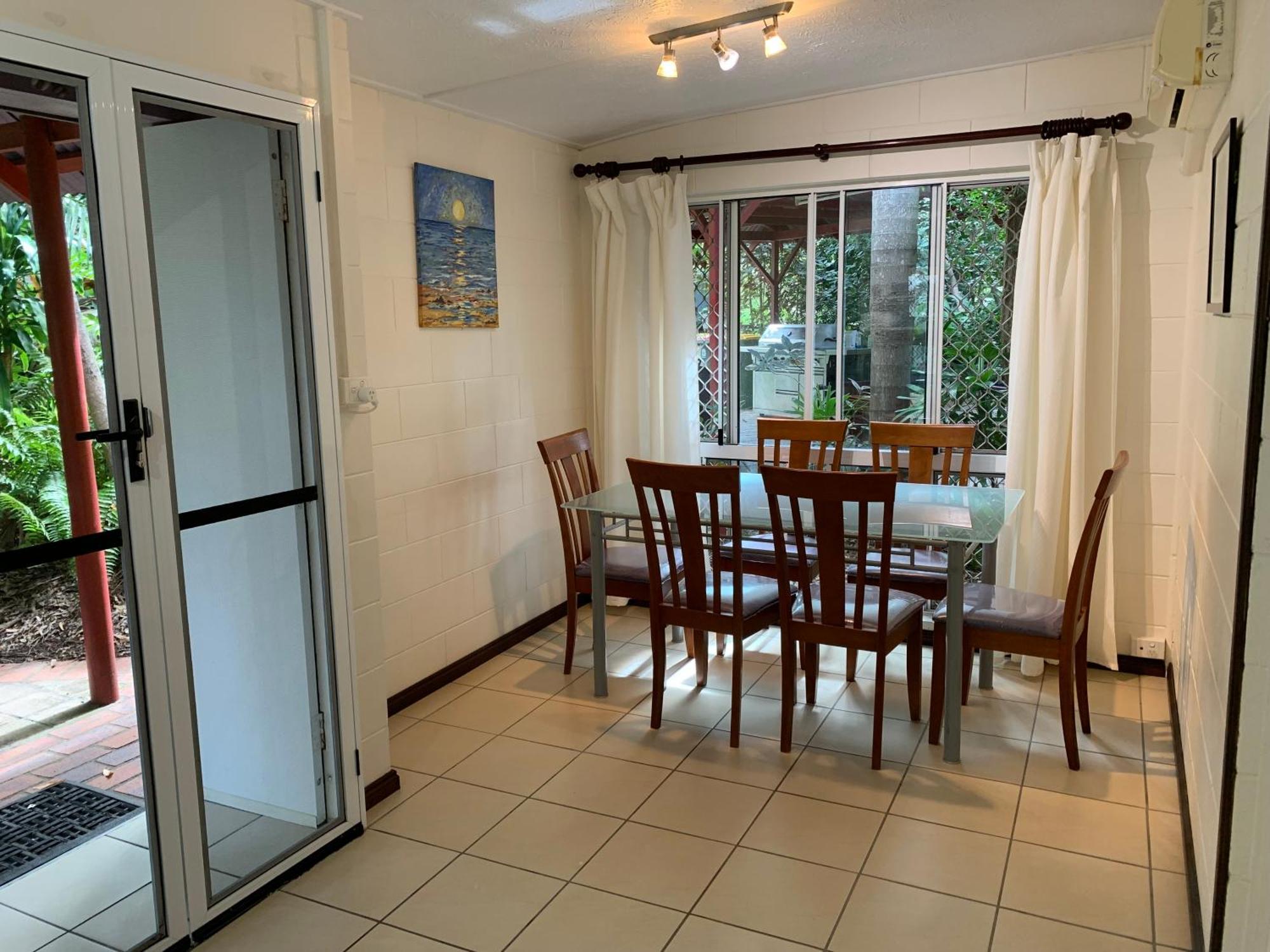 Shambhala Retreat Magnetic Island Cottages Nelly Bay Exterior foto